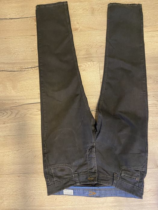 Тъмнокафяви дънки Camel active