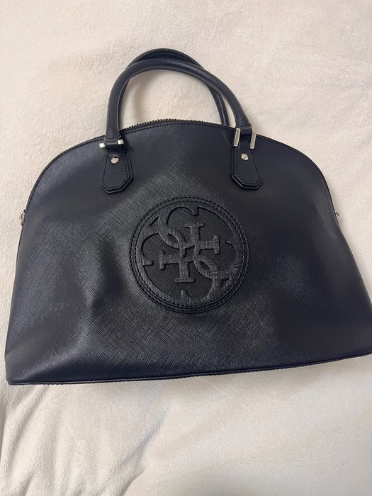 Дамска чанта Guess