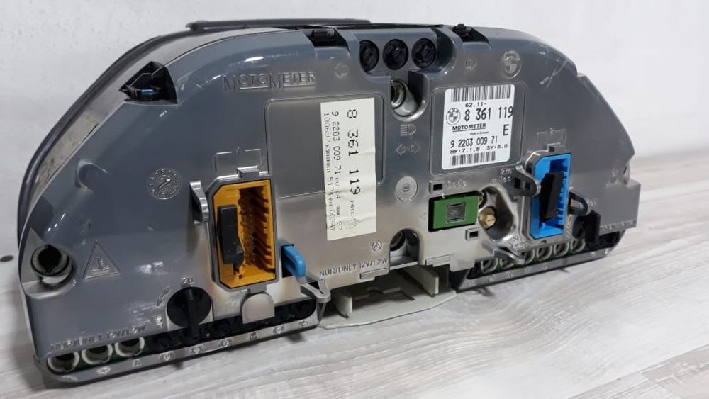 Шиток приборов 520 BMW e34