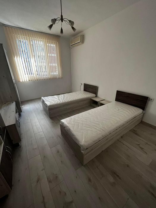 Дава се под наем Тристаен апартамент в Пловдив, Център - 90 кв.м за 650 € - Снимка #3