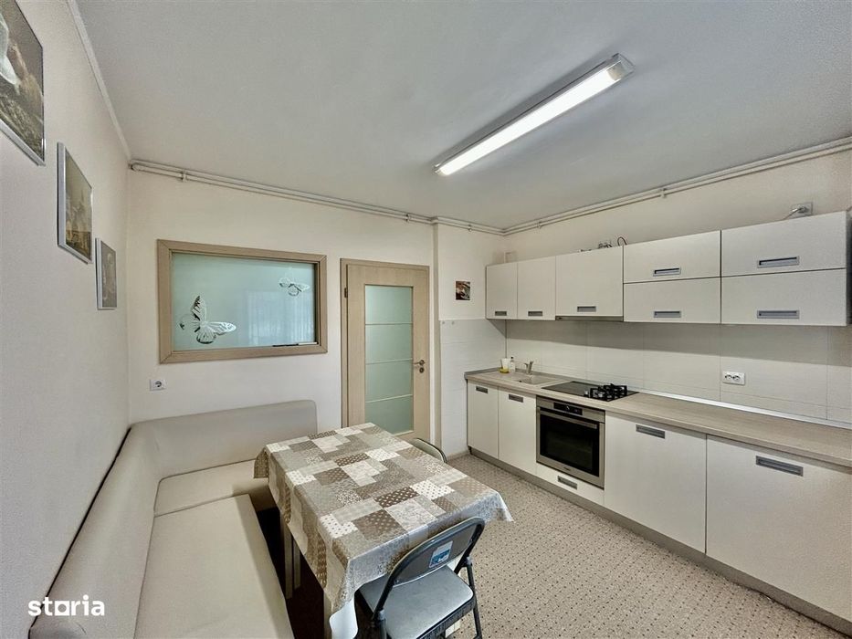Apartament de închiriat în Sibiu – 3 camere, decomandat, 2 băi, 80 mp