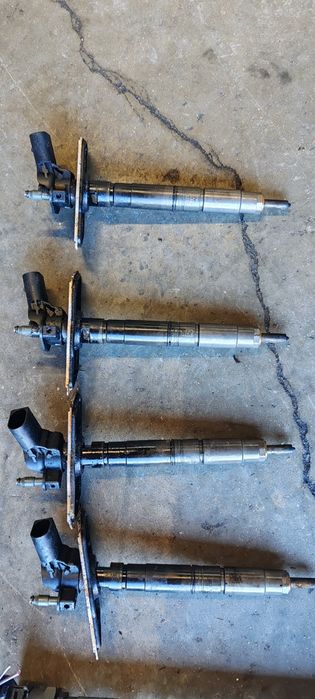 Injector Seat exeo audi A4 b8 2.0tdi CAG 140cp 300lei buc la set