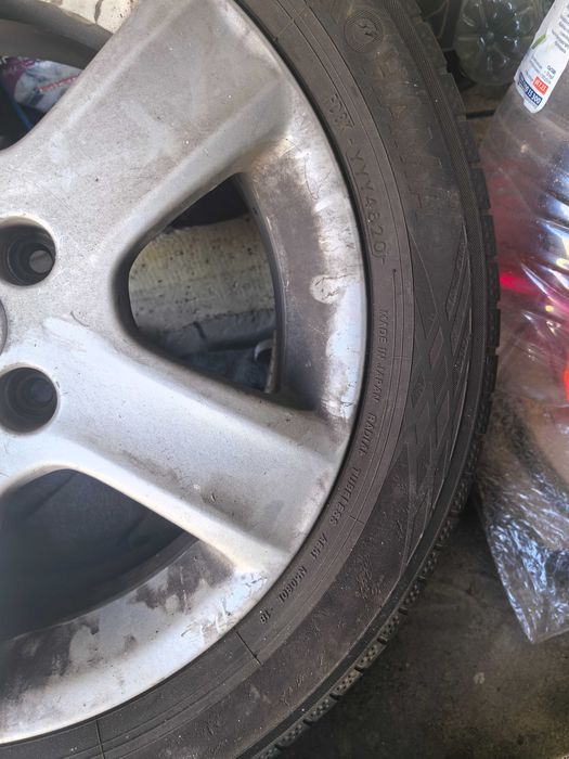 Две летни гуми с джантите