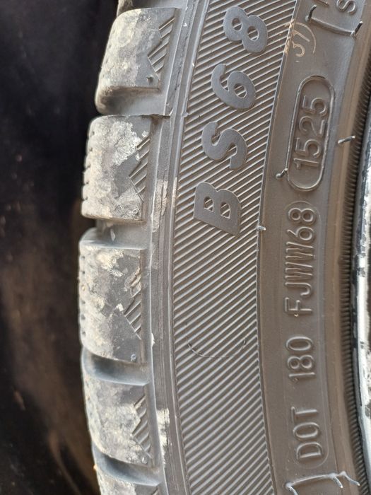 Шины R18 235/45/18