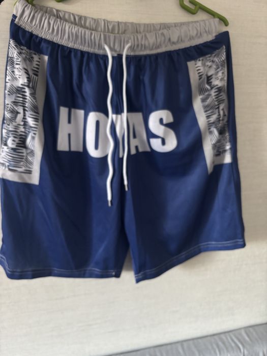 Продам дешево одежду