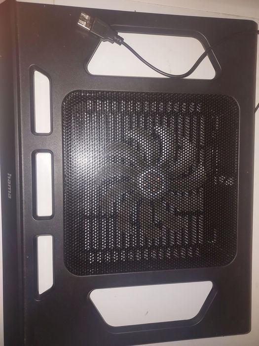 Cooler pentru întreținerea laptopului (ventilator de răcire )