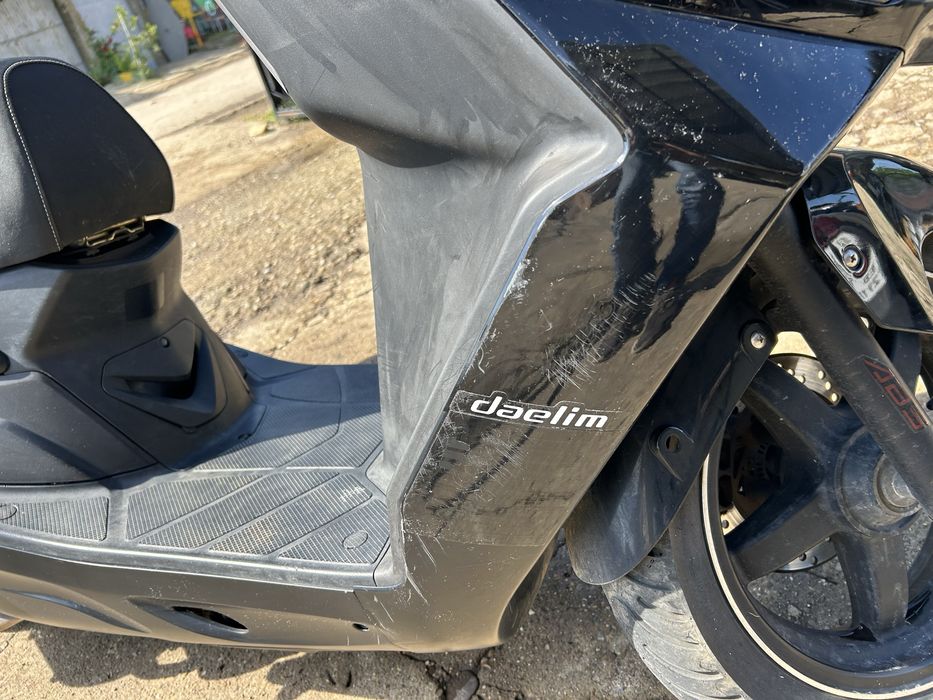Скутер DAELİM SL 125 u