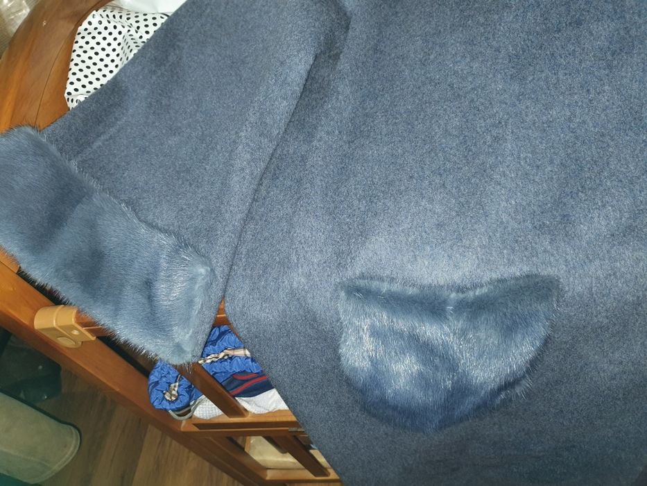 Продам пальто женское 64 размера