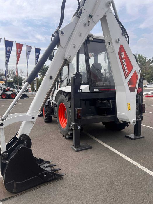 Экскаватор-погрузчик BOBCAT B730 M 2025 | Кредит и лизинг | Ташкент