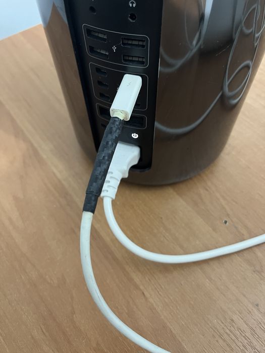 Apple Thunderbolt Display 27"
