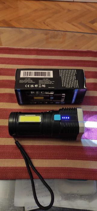 Стойка за телефон за автомобила,LED фенерче,FM Трансмитер