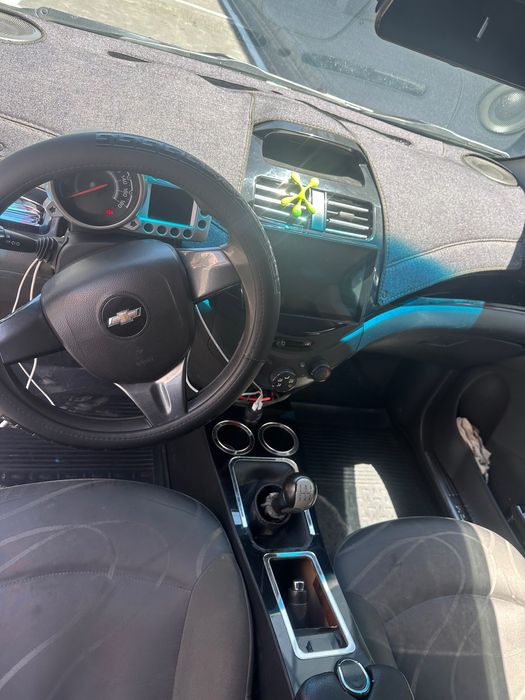 Продам Спарк 2017 года в отличном состояние