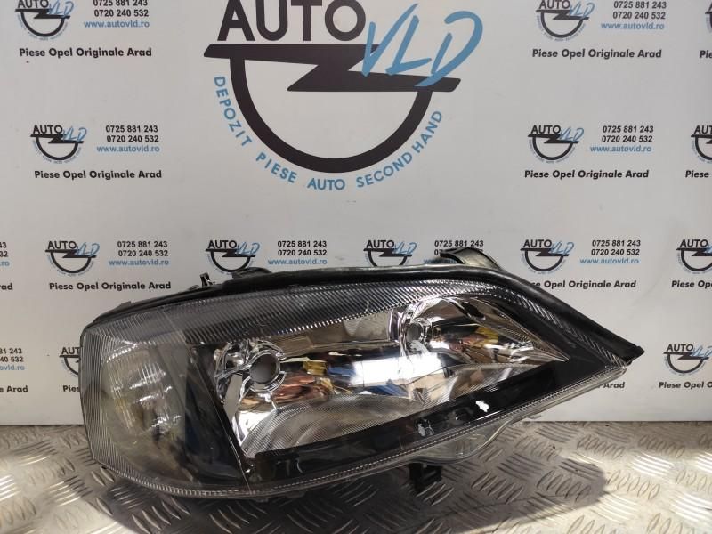 Far dreapta fundal negru N JOY Opel Astra G