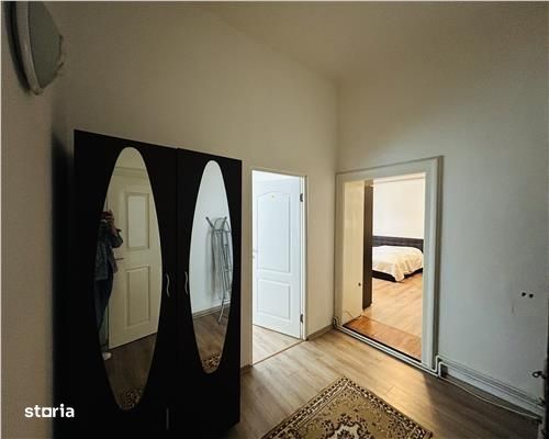 Vand apartament in zona Centrala, 3 camere 867 mp, etaj 1