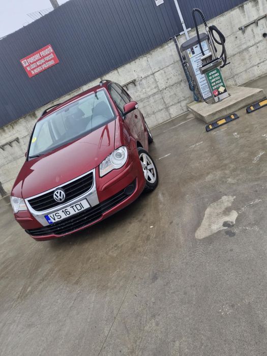 Vand w touran  2009 2.0D 140cp