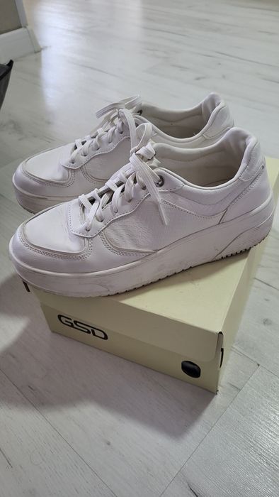 Кроссовки Zara 38 размер