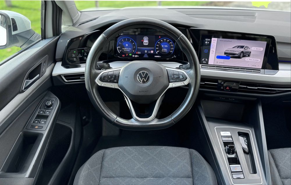 Volkswagen Golf 8 1.5 eTSI DSG mild hybrid 150 CP