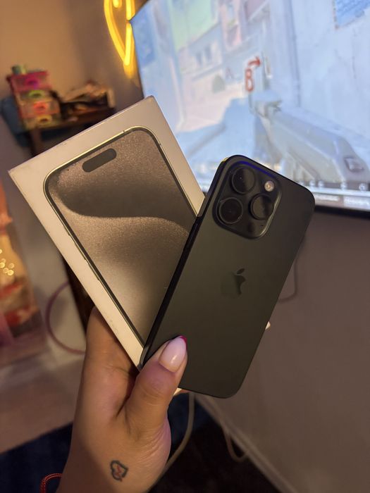 Продается iphone 15 pro 256gb срочно!!!