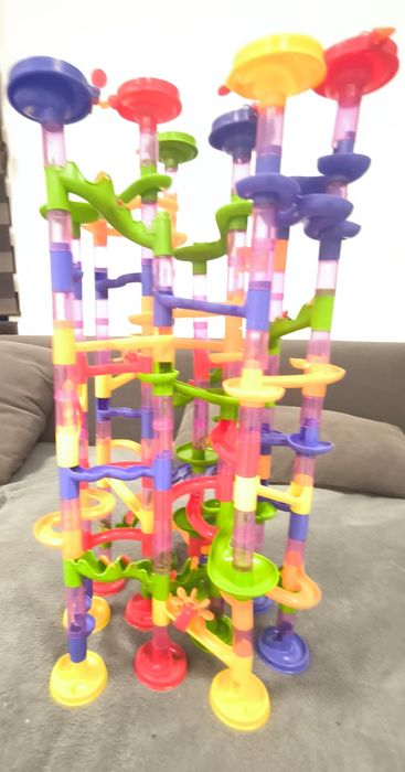 Marble run in stare buna