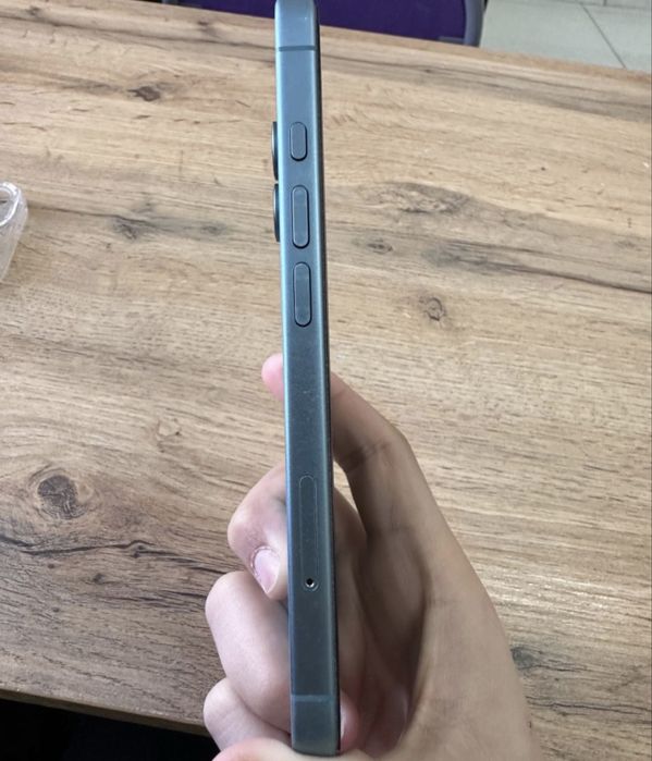 Продам айфон 16 срочно 256гб