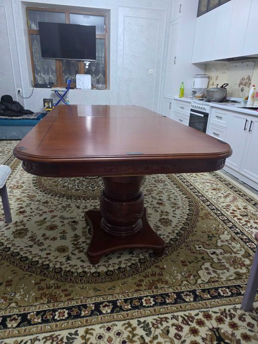 Стол гостинный б/у