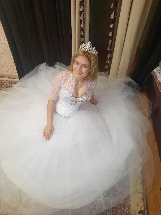 Свадебные платья. Barcha qo'shimchalar bilan to'y liboslari. Yangi