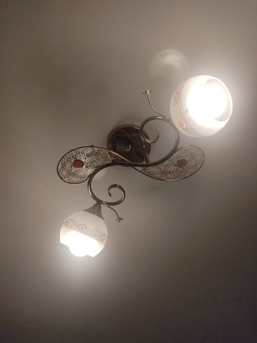 Продам классные люстры