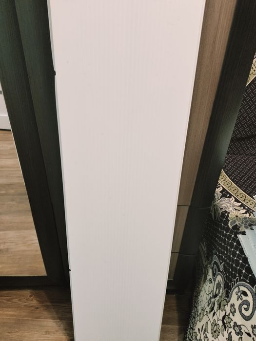 Продам белую лаковую панель