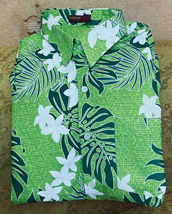 Рубашка в гавайском стиле
