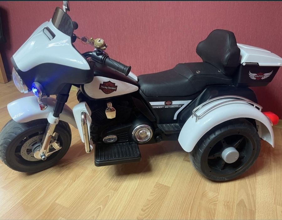Мотоцикл детский " Harley Davidson"