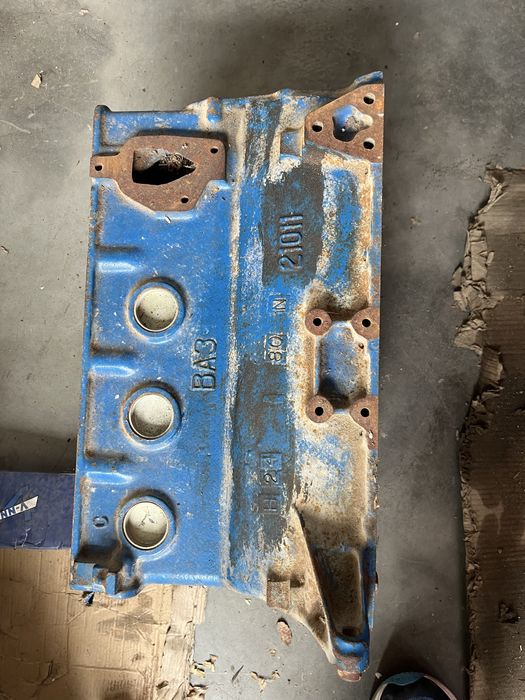 Продавам блок за лада 21011