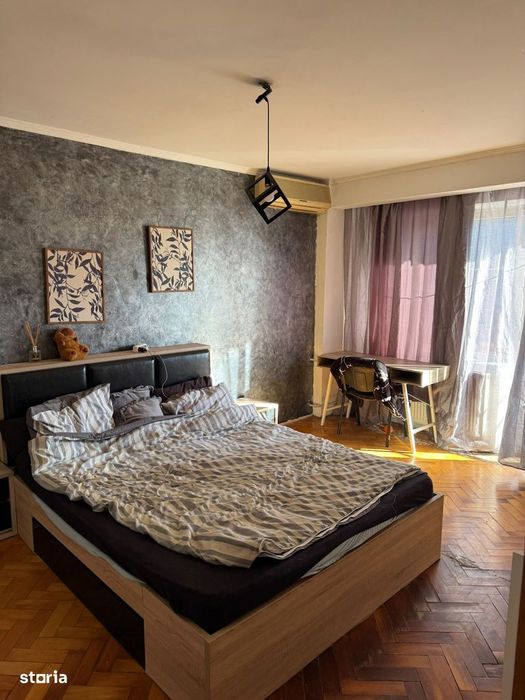 Apartament cu 3 camere, tip D, etaj 4/6 (lift nou), Bulevardul Decebal