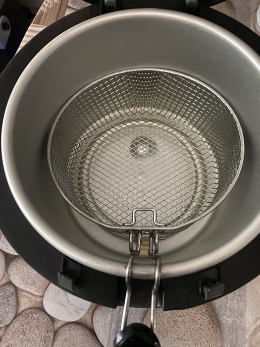 Friteuza Moulinex uno m