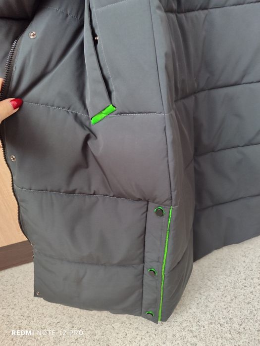 Продам зимнюю куртку