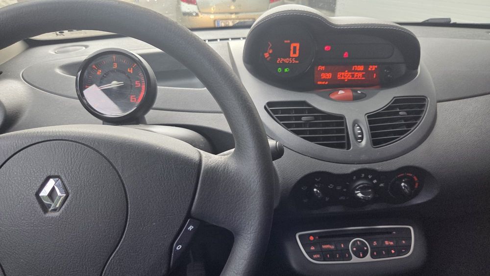 Renault Twingo 1.5 diesel, an 2011, Euro5, consum de scuter, si foarte sprintena