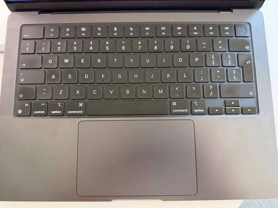 MacBook Pro M3 36 512