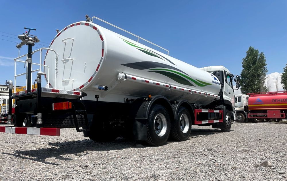 Бумм 20куб Водавоз (Поливомоечный машина)