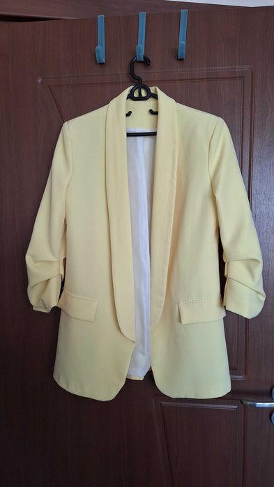 Пролетно дамско сако