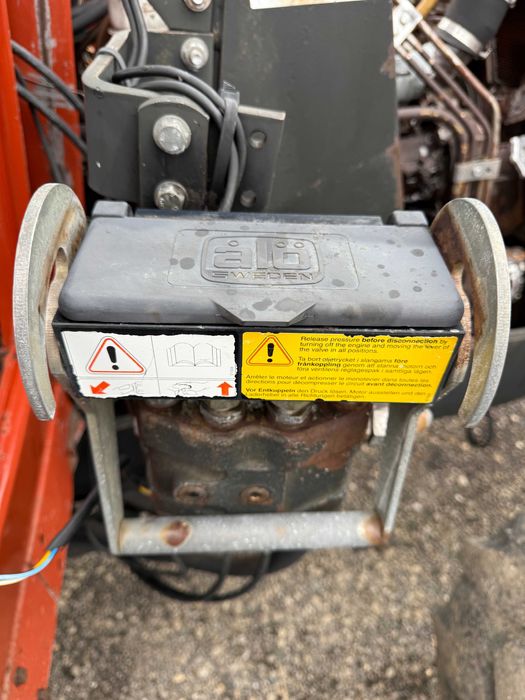 Incarcator Frontal +suporti pentru tractor Fiat 80 90 Fiat 70 90 82 94