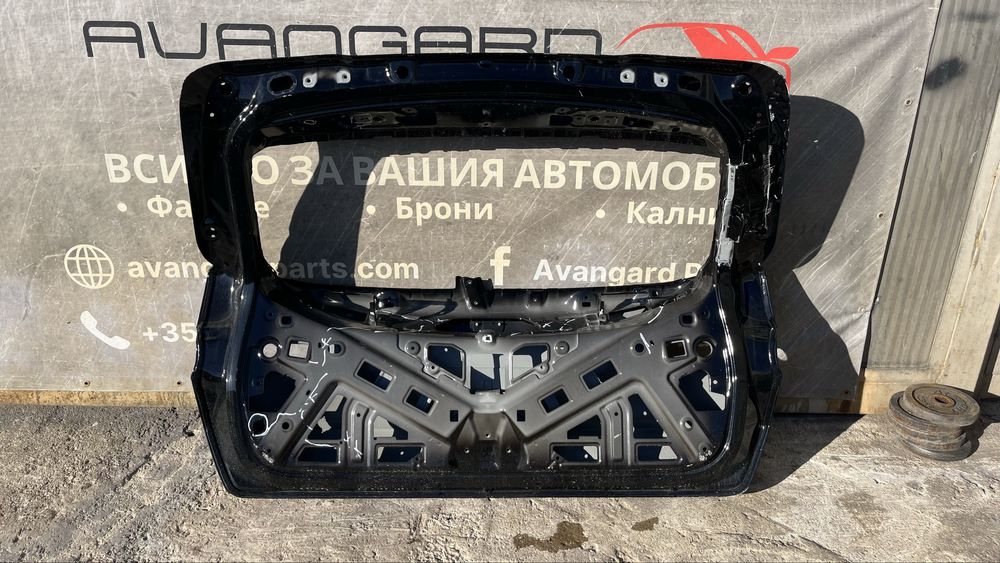 2 броя Багажна врата BMW X1 U11 (2015-2019)