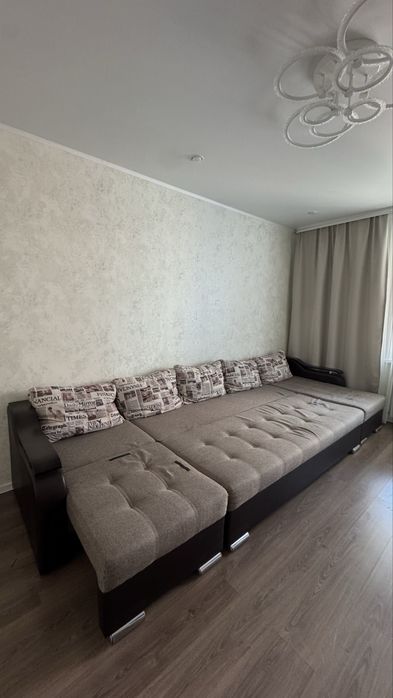 диван 4м х 1,5м