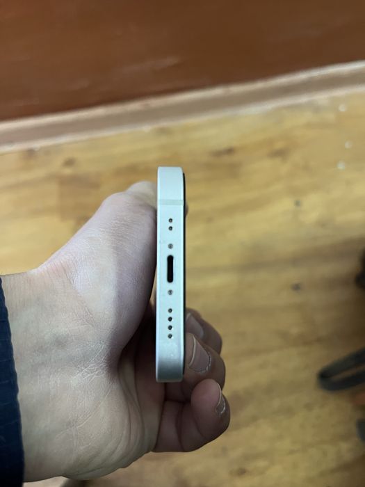 Продам Iphone 12 mini