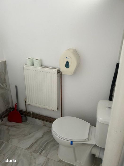 Spatiu comercial la inchiriat - zona centrala
