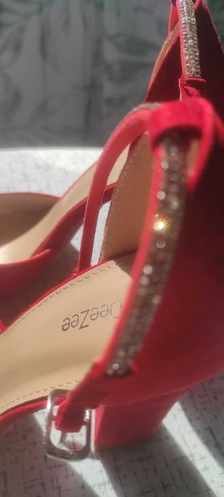 DeeZee червени обувки на ток