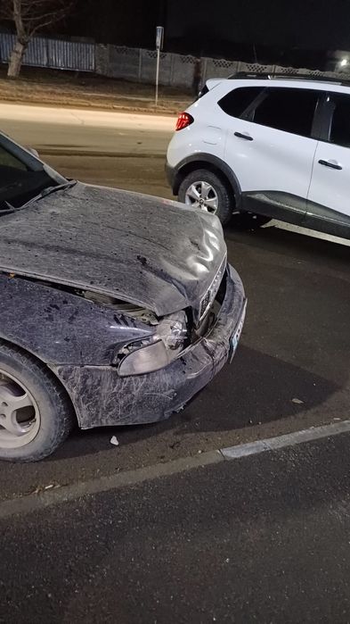 Автомобиль ауди А4 Б 5