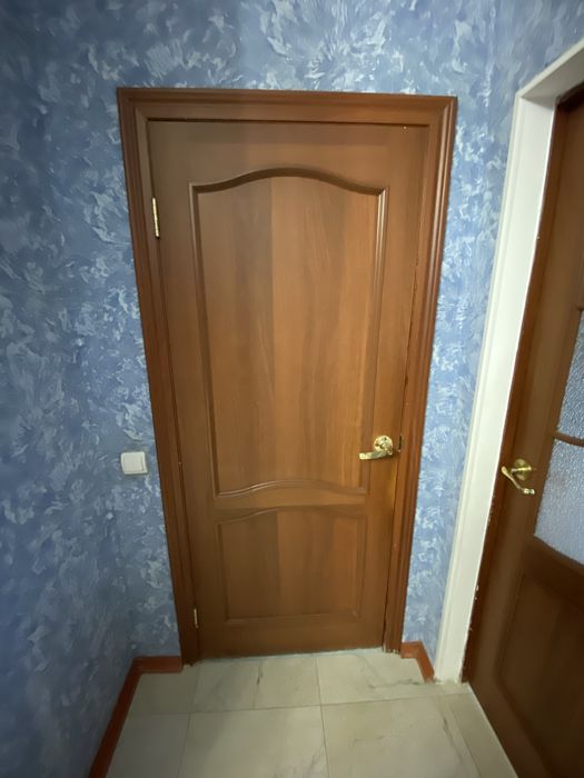 Продам двери межкомнатные