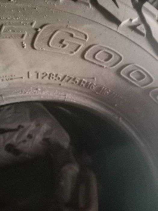 Продам шины 285/75 r16