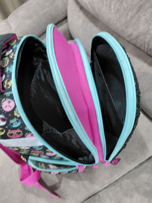 Продам рюкзак школьный