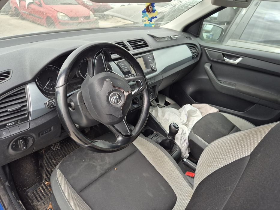 Dezmembram Skoda Fabia 3 2017 1.0 Benzina CHY