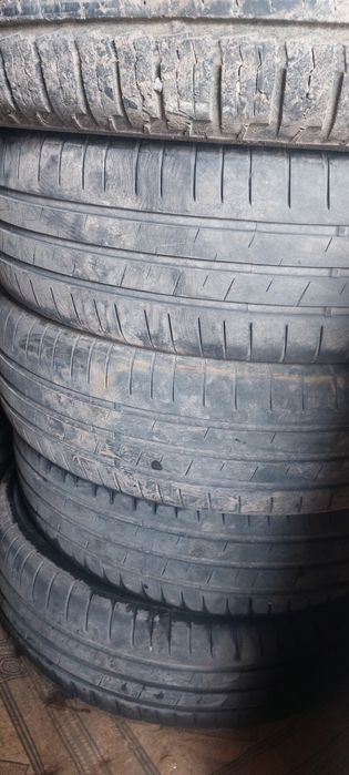 Шины отличные R17